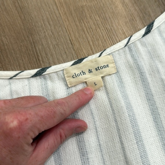 Cloth & Stone Ivory Gray Anthropologie Striped Cold Shoulder Tunic Dress Large - Picture 3 of 8